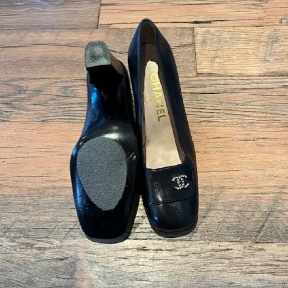 Chanel Black pumps, 35.5